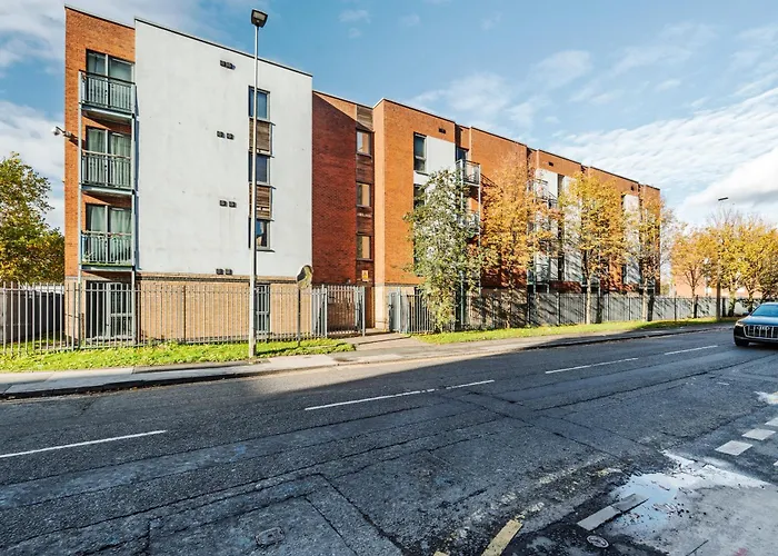 Beehive Salford Quays Immaculate 1-Bed Flat With Free-Parking